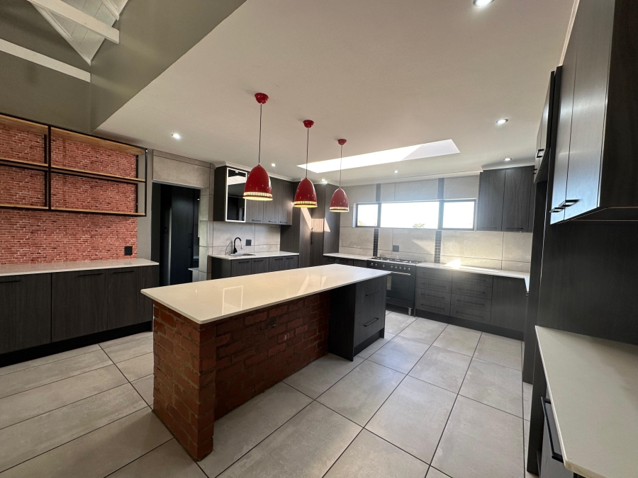 5 Bedroom Property for Sale in Leloko Lifestyle Estate North West